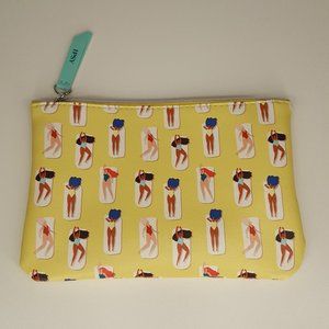 5/$25 Ipsy Yellow Beach Blanket Make Up Bag